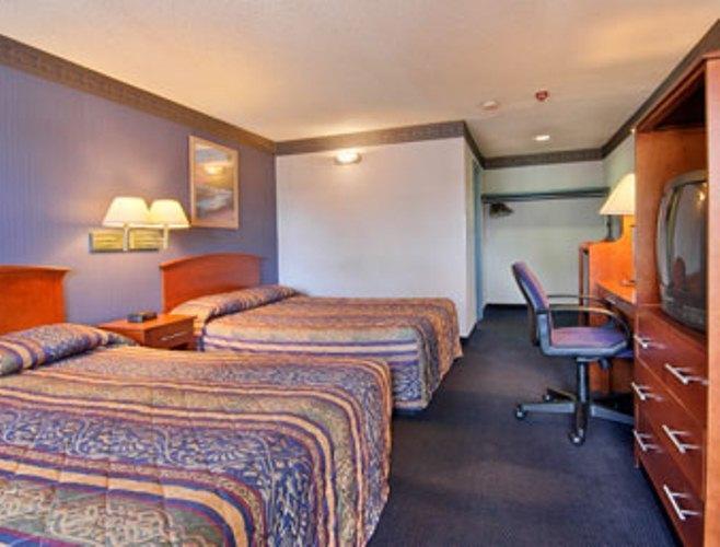 Stratford Hotel And Conference Center ภายนอก รูปภาพ
